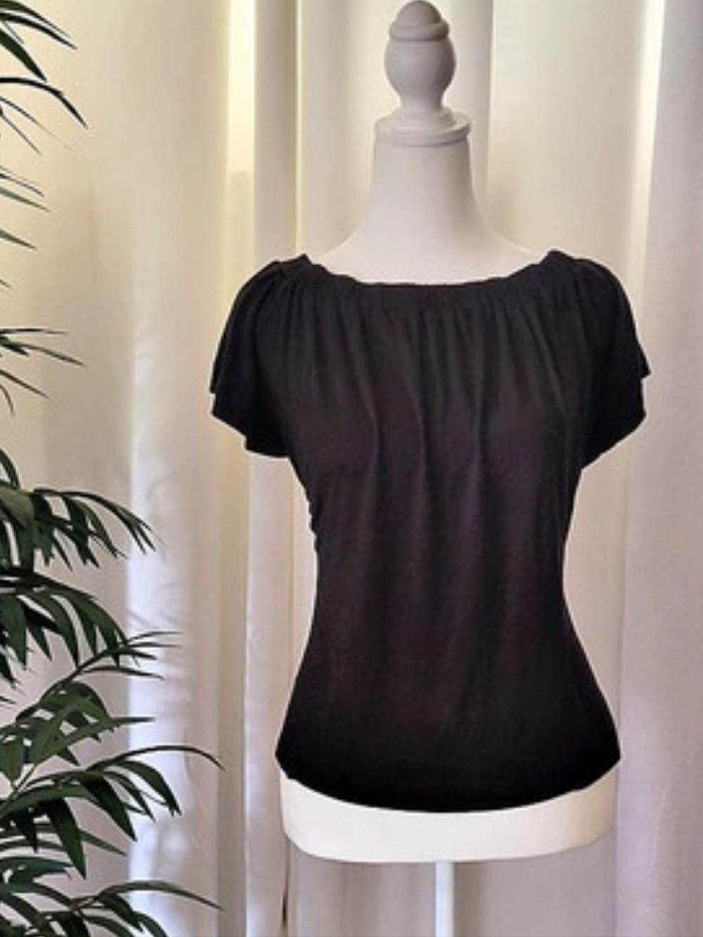 LOFT Black Short Sleeve Blouse Size XS Like New